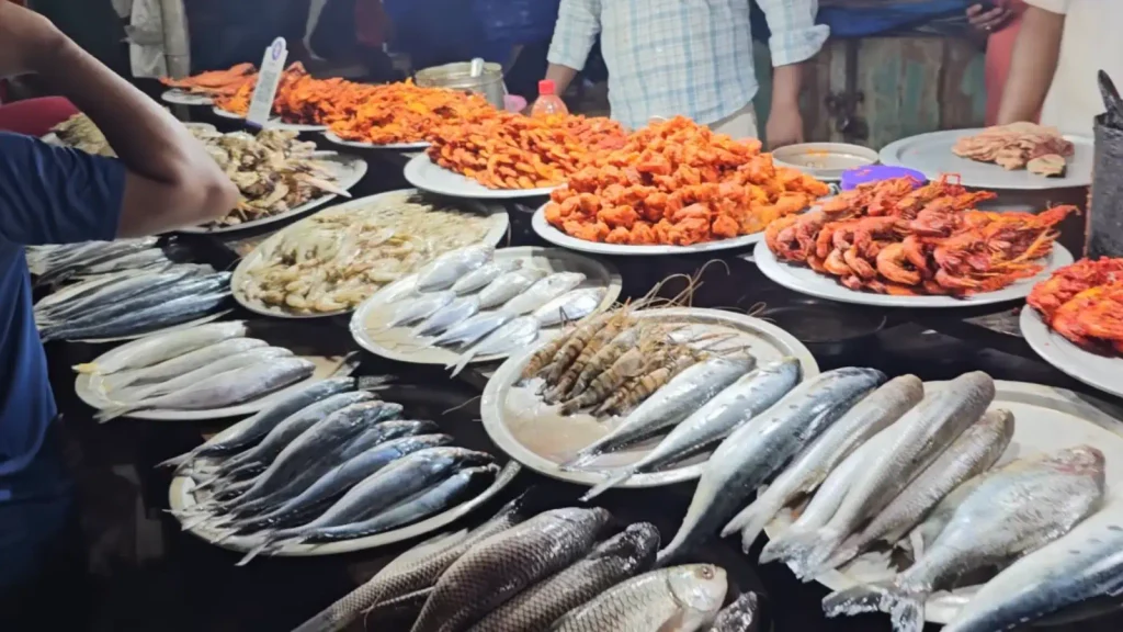 Local seafood and snacks near Golden Beach Puri