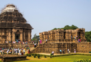 puri & konark tour