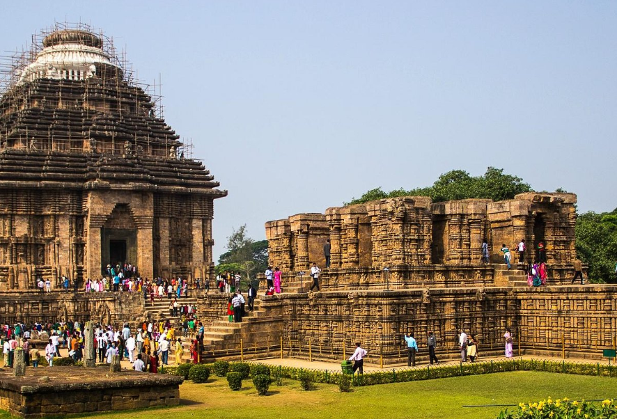 puri konark tour